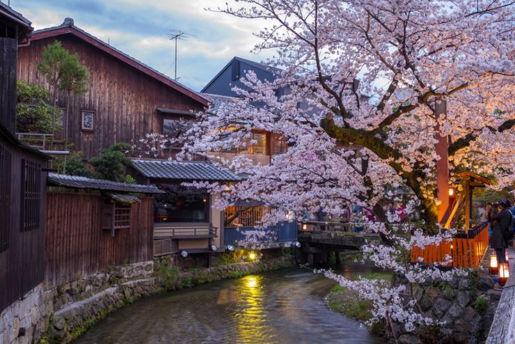 Gion-the-famous-Geisha-District-of-Kyoto