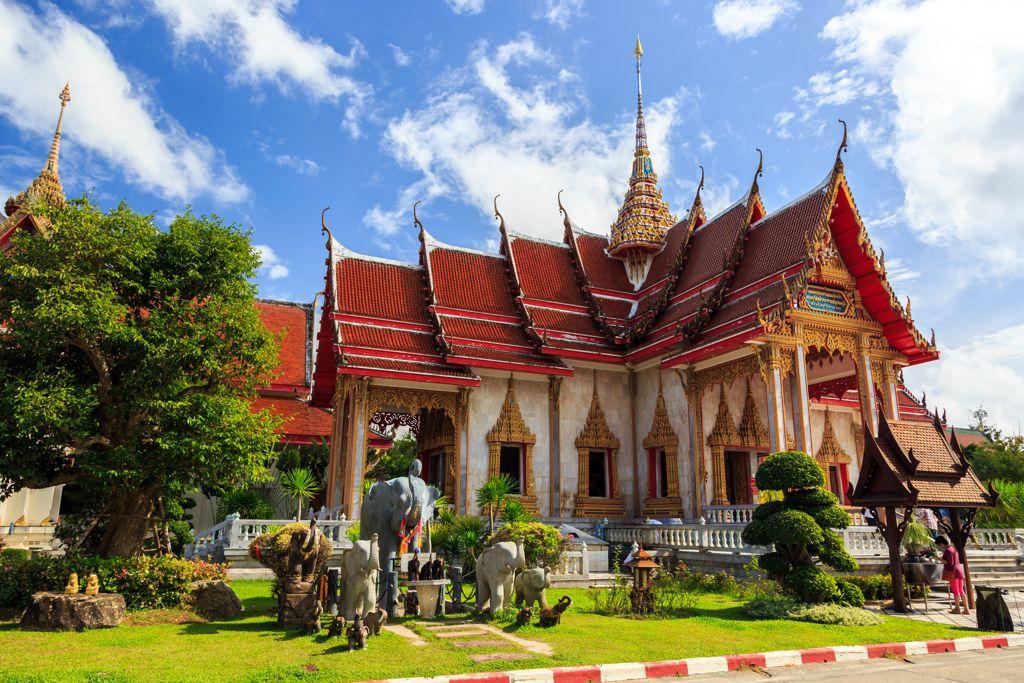 Phuket-Holiday-Services-Wat-Chalong-02-1